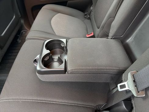 Used 2015 Chevrolet Traverse LT image 34