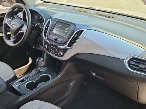 Certified 2018 Chevrolet Equinox LT FWD image 28