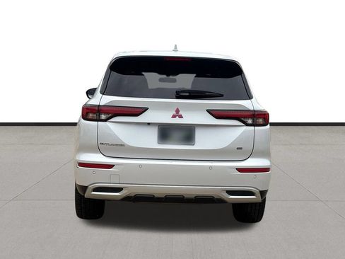 Used 2022 Mitsubishi Outlander SE FWD image 6