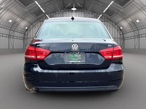Used 2015 Volkswagen Passat 1.8T Limited Edition image 6