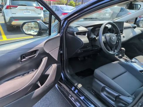Used 2024 Toyota Corolla LE FWD image 12