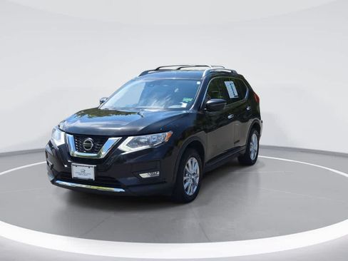 Used 2019 Nissan Rogue SV AWD/4WD image 4