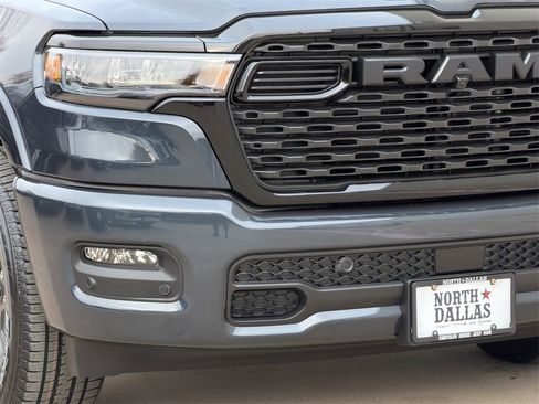 New 2026 RAM 1500 4x4 Crew Cab image 7