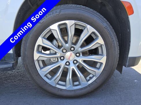 Used 2021 GMC Yukon Denali AWD/4WD image 17