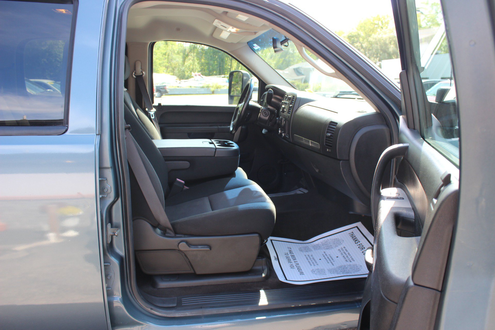 Used 2011 Chevrolet Silverado 2500 LT w/ Interior Plus Package AWD/4WD image 34