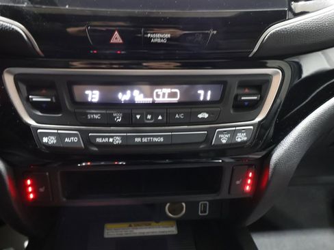 Used 2022 Honda Ridgeline Black Edition image 28