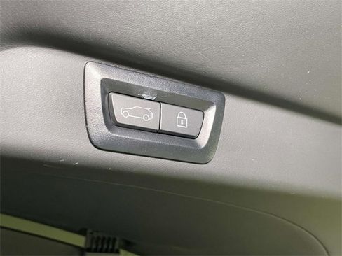 Used 2019 Rolls-Royce Cullinan image 23