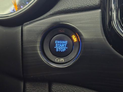 Used 2020 Jeep Grand Cherokee Altitude image 23