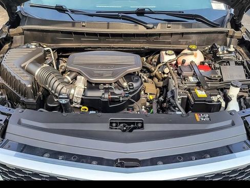 Certified 2023 Cadillac XT6 Premium Luxury w/ LPO, Floor Liner Package AWD/4WD image 33