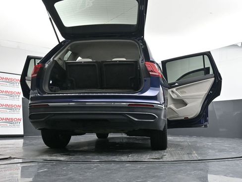 Used 2023 Volkswagen Tiguan SE image 44
