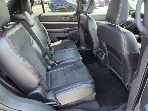 Used 2019 Ford Explorer XLT w/ Equipment Group 202A image 21