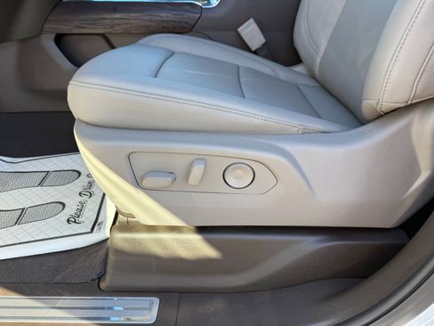 New 2026 GMC Sierra 2500 SLT w/ SLT Premium Package image 24