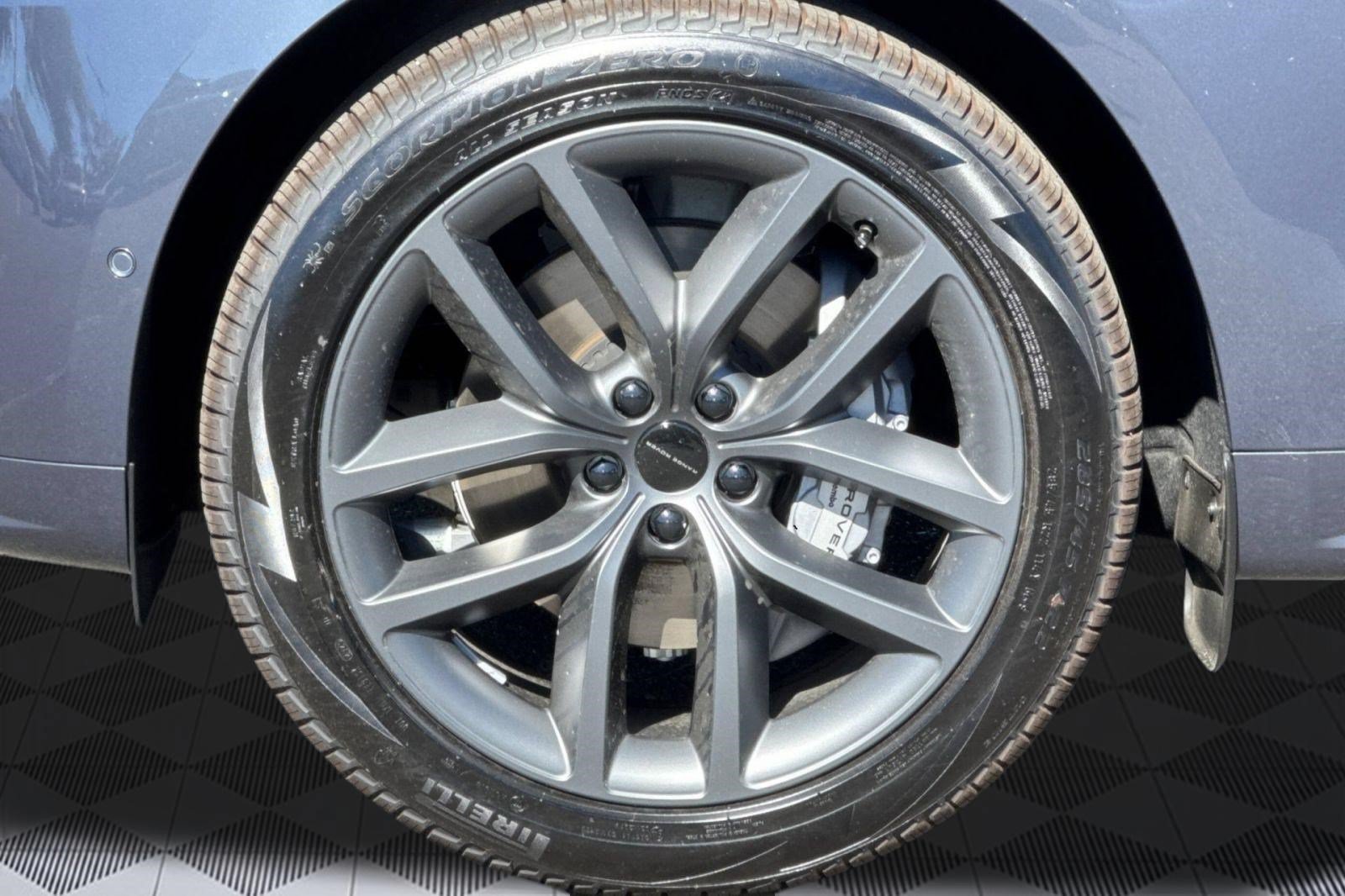 New 2026 Land Rover Range Rover Sport Dynamic SE AWD/4WD image 13