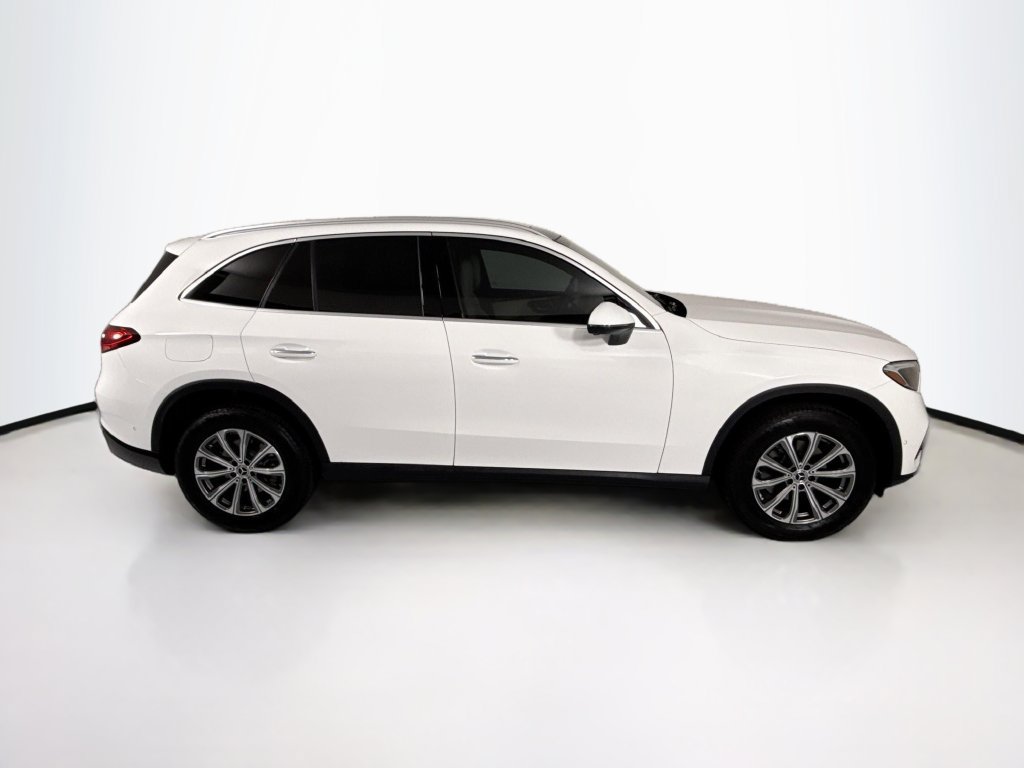 Certified 2026 Mercedes-Benz GLC 300 4MATIC image 4