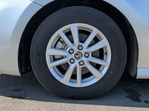 Certified 2025 Toyota Camry LE image 9