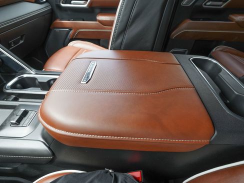 Used 2026 GMC Sierra 2500 Denali Ultimate image 31