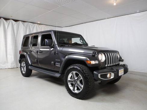 Used 2021 Jeep Wrangler Unlimited Sahara image 7