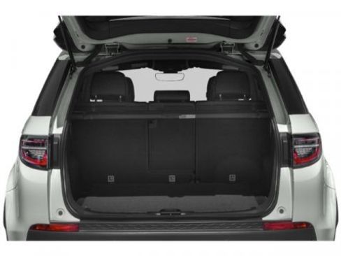 Used 2023 Land Rover Discovery Sport SE image 11