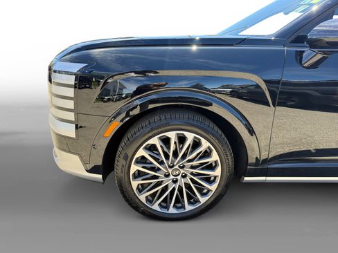Certified 2026 Hyundai Palisade Calligraphy AWD/4WD image 9