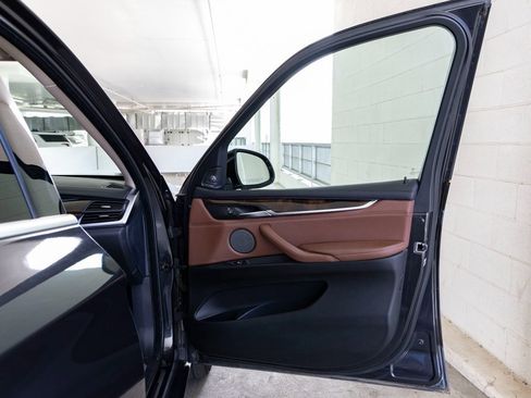 Used 2015 BMW X5 xDrive50i image 26