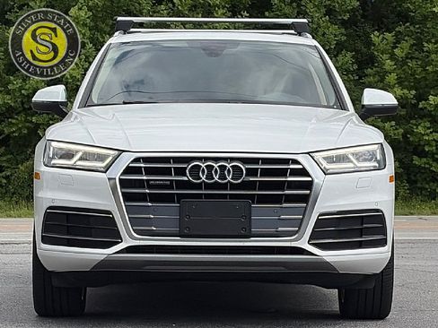 Used 2019 Audi Q5 2.0T Premium Plus w/ Premium Plus Package AWD/4WD image 2