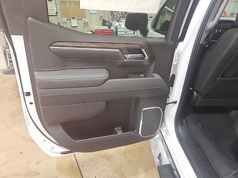 New 2026 GMC Sierra 1500 SLT w/ SLT Premium Plus Package image 19