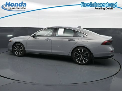 Used 2024 Honda Accord Touring image 6