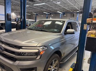 Used 2022 Ford Expedition XLT video 1