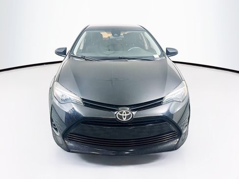 Used 2017 Toyota Corolla LE FWD image 2