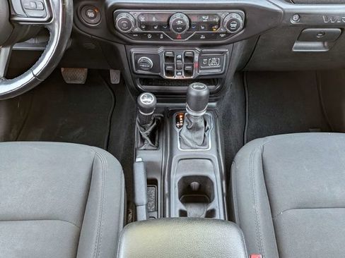 Used 2021 Jeep Wrangler Unlimited Sport AWD/4WD image 21