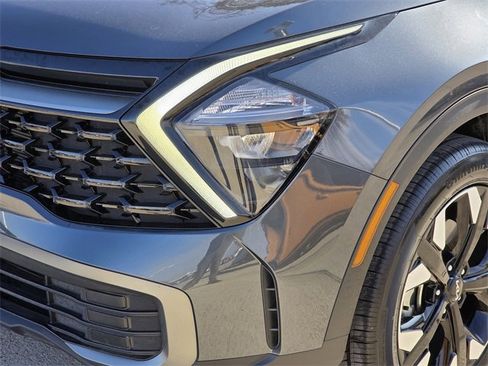 Used 2023 Kia Sportage X-Line image 6