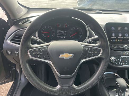 Used 2023 Chevrolet Malibu LT FWD image 16