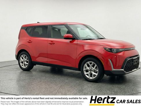 Used 2025 Kia Soul LX w/ LX Technology Package FWD image 1