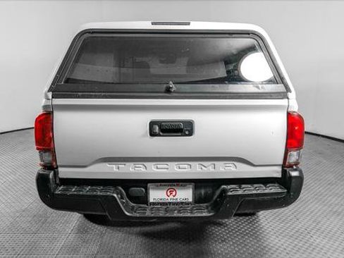 Used 2021 Toyota Tacoma SR image 7