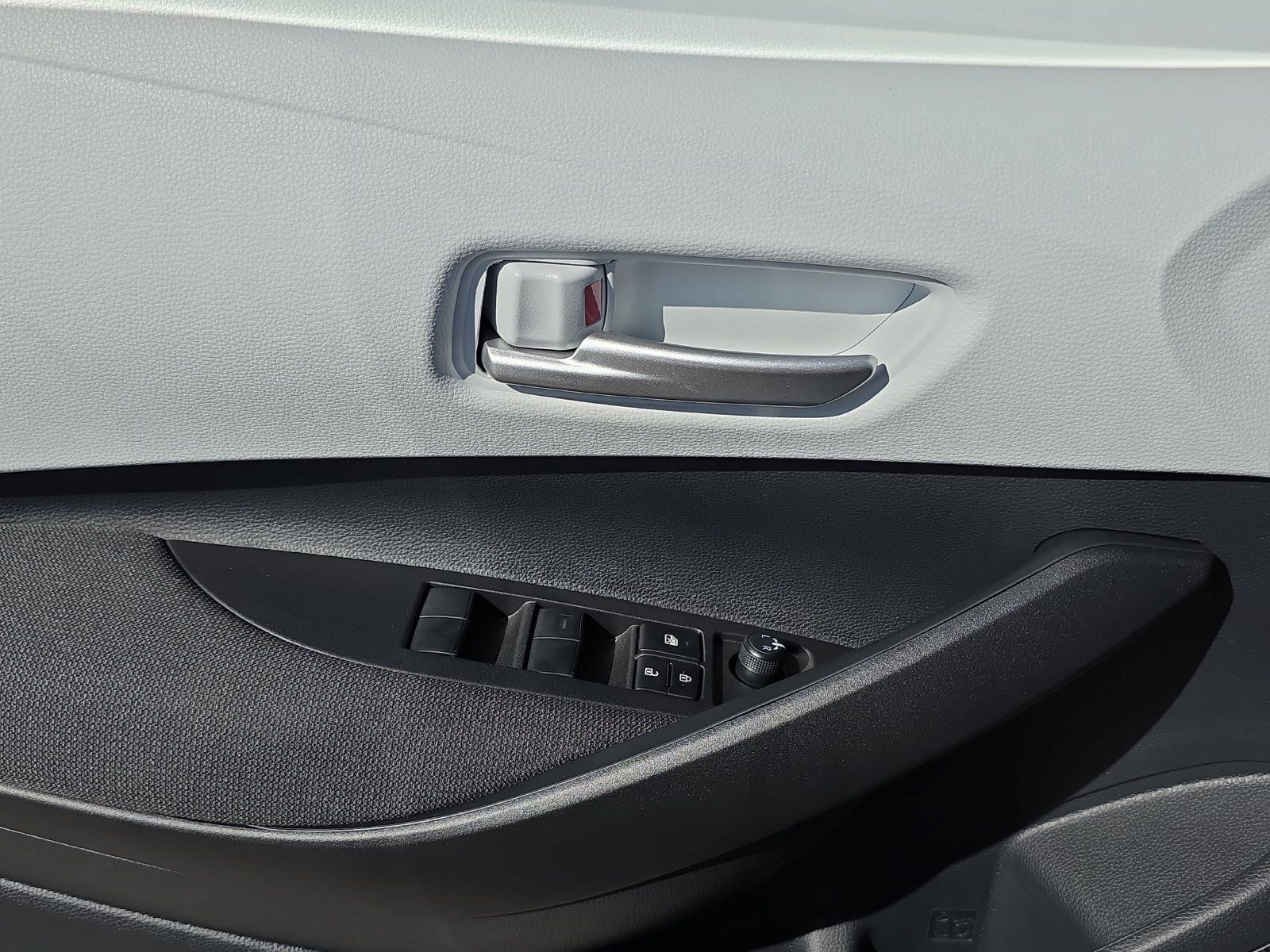 New 2027 Toyota Corolla SE FWD image 24