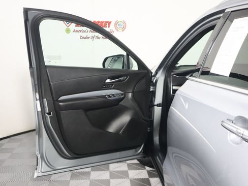 Used 2023 Cadillac XT4 Premium Luxury AWD/4WD image 25