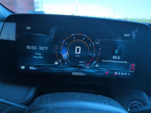 Used 2025 Chevrolet Equinox LT w/ Safety and Technology Package FWD image 12