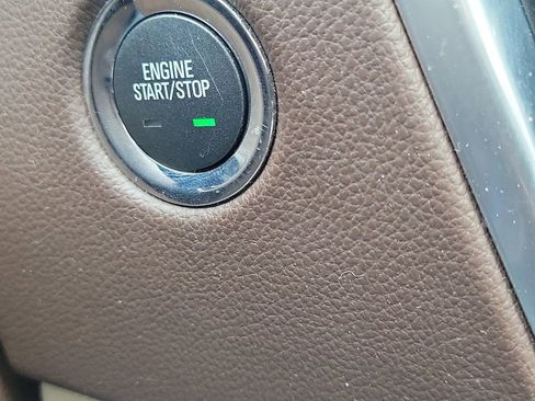 Used 2016 Cadillac SRX Luxury w/ Driver Awareness Package image 18