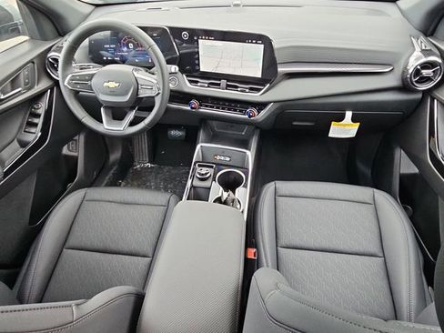 New 2026 Chevrolet Equinox LT w/ Convenience Package II AWD/4WD image 22