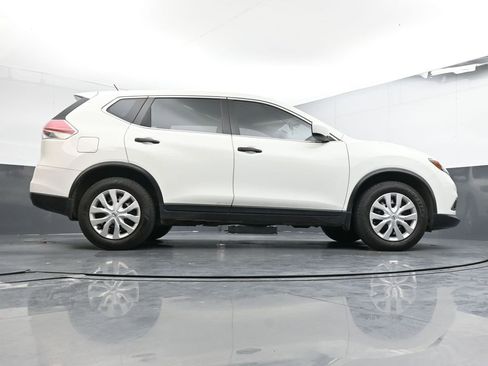 Used 2016 Nissan Rogue S image 24