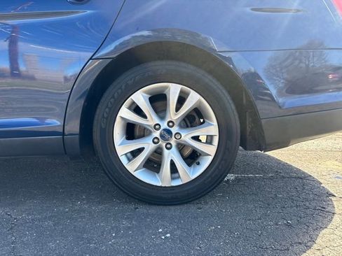 Used 2012 Ford Taurus SEL image 27