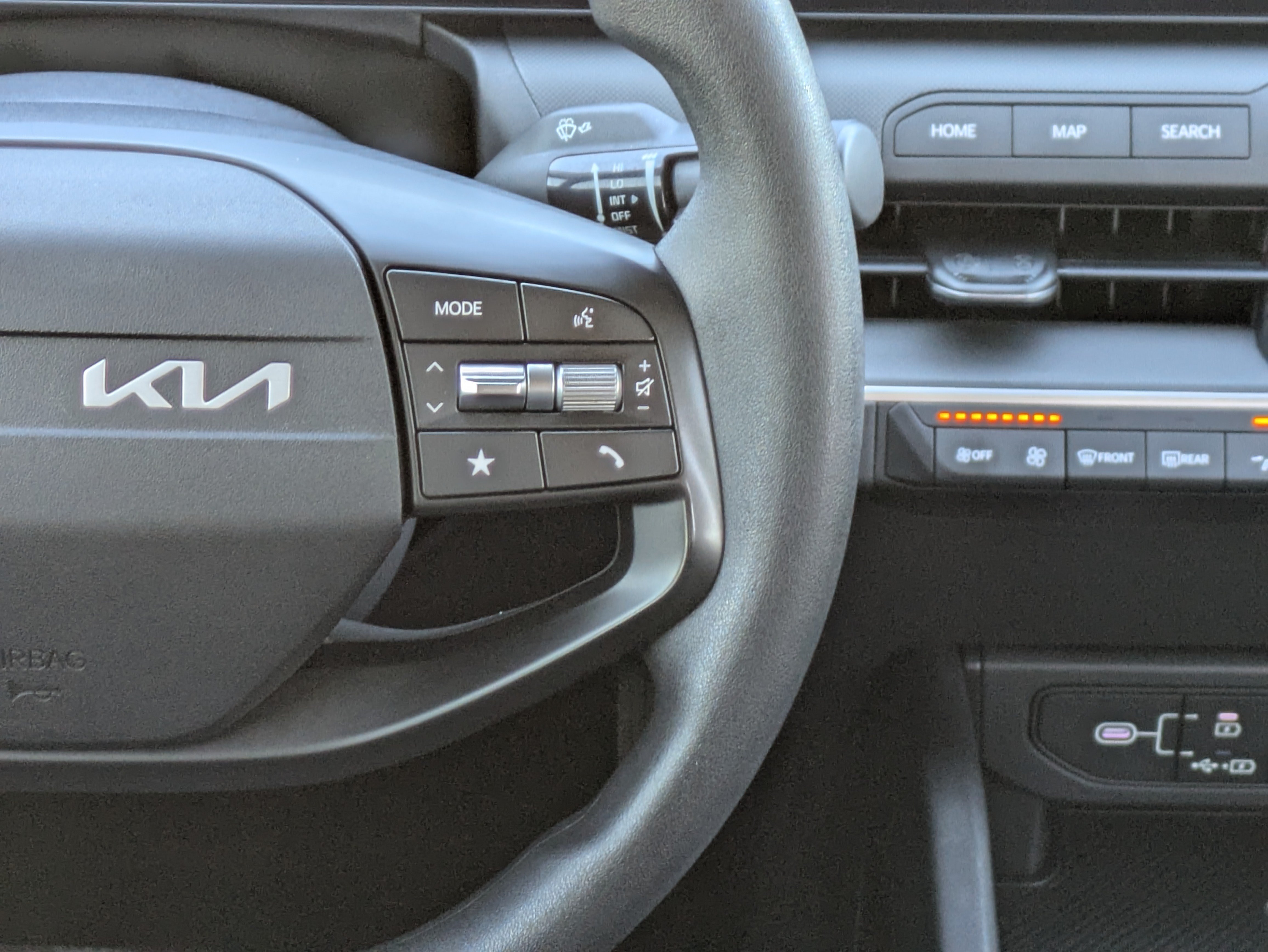 Certified 2025 Kia K4 FWD image 21