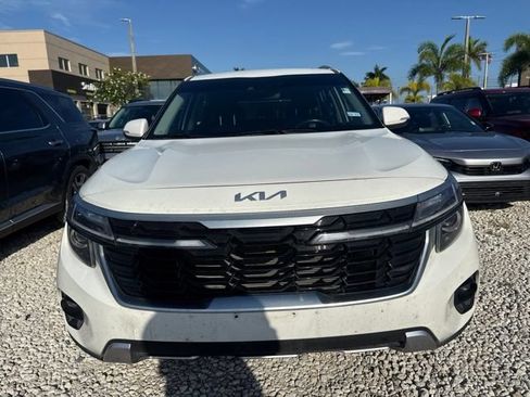 Used 2025 Kia Seltos S FWD image 2