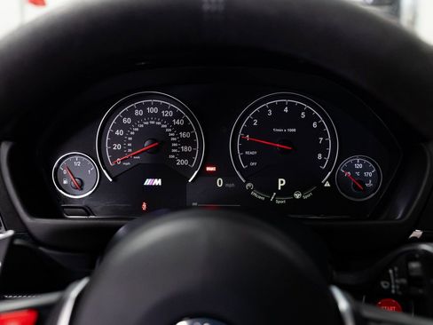 Used 2020 BMW M4 CS image 13