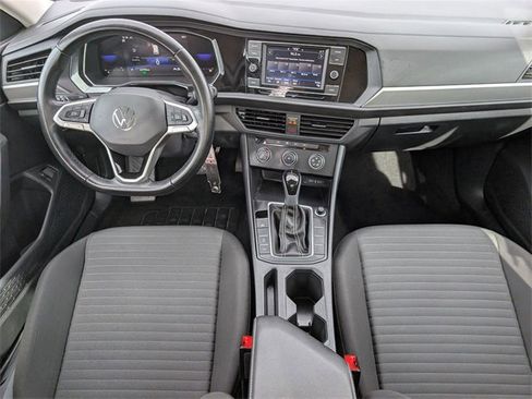 Used 2024 Volkswagen Jetta S image 9