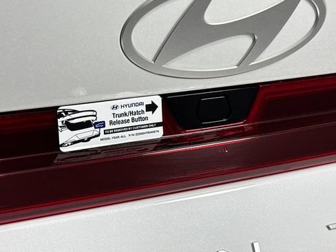 New 2026 Hyundai Elantra Sport FWD image 37