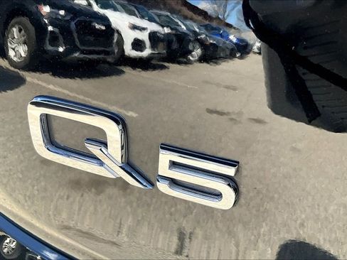 Used 2023 Audi Q5 2.0T Premium w/ Convenience Package image 23