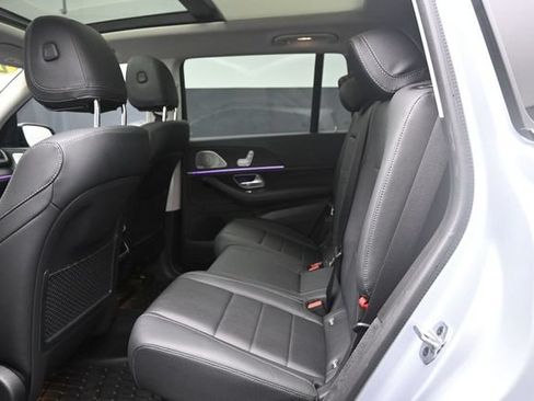 Used 2026 Mercedes-Benz GLS 450 4MATIC image 21