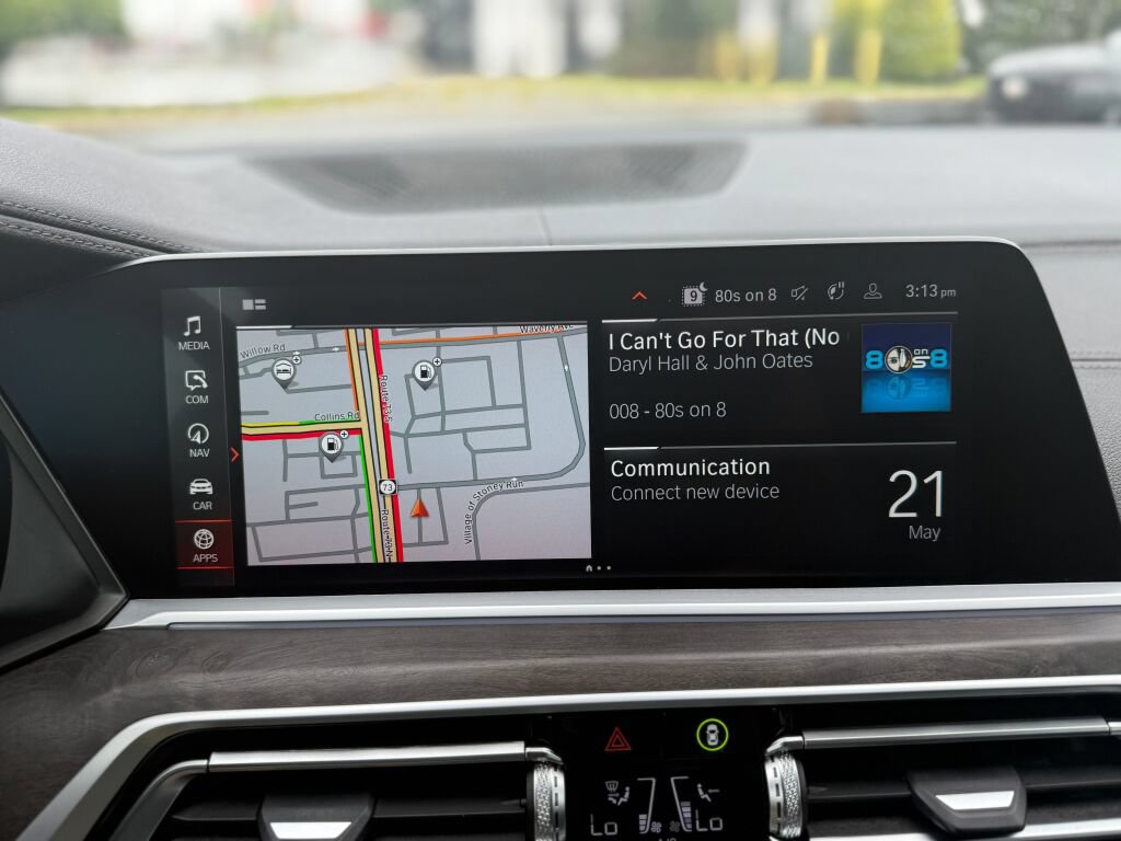 Used 2022 BMW X7 xDrive40i w/ Premium Package AWD/4WD image 17