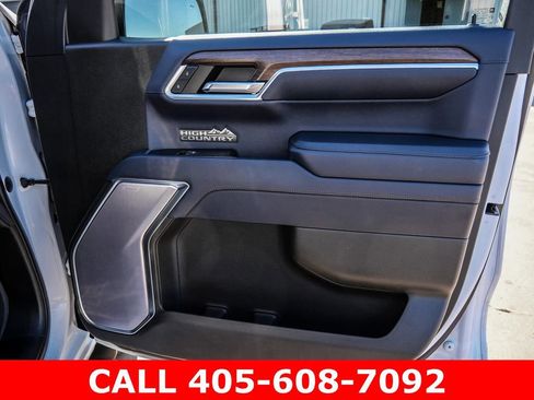 Certified 2023 Chevrolet Silverado 1500 High Country w/ High Country Premium Package AWD/4WD image 22